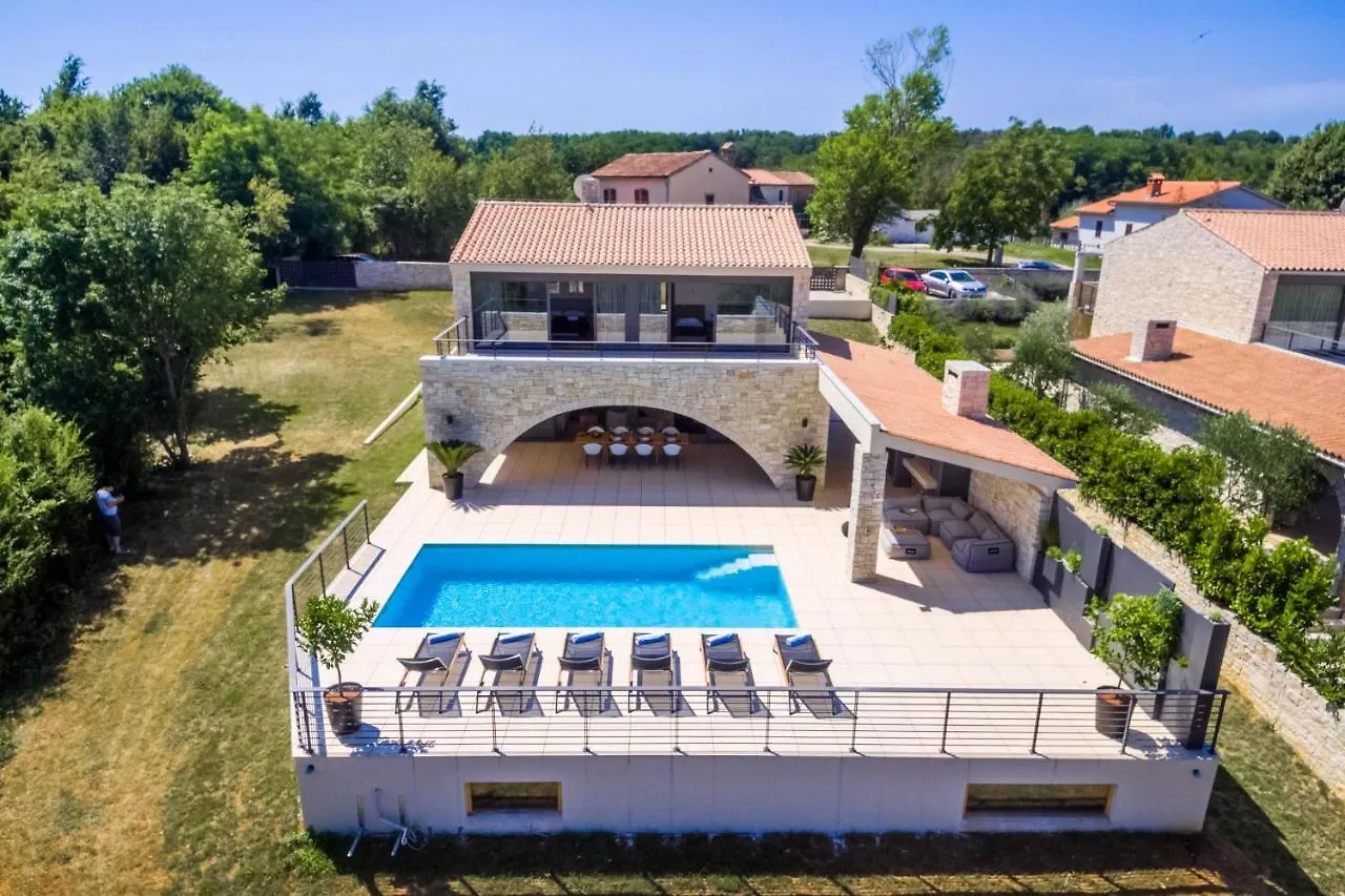 Villa Dvo Nedescina