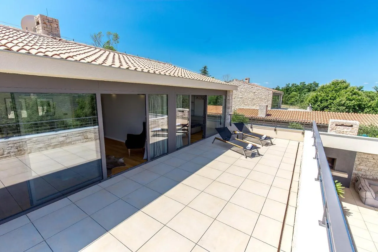 Villa Dvo Nedescina 0*,